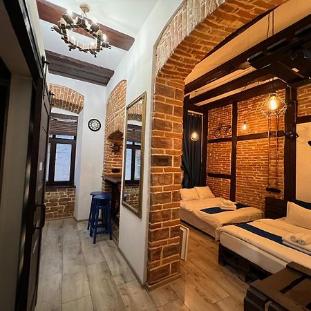 Cozy Loft В Самому Центрі Львова Apartment Ngoại thất bức ảnh