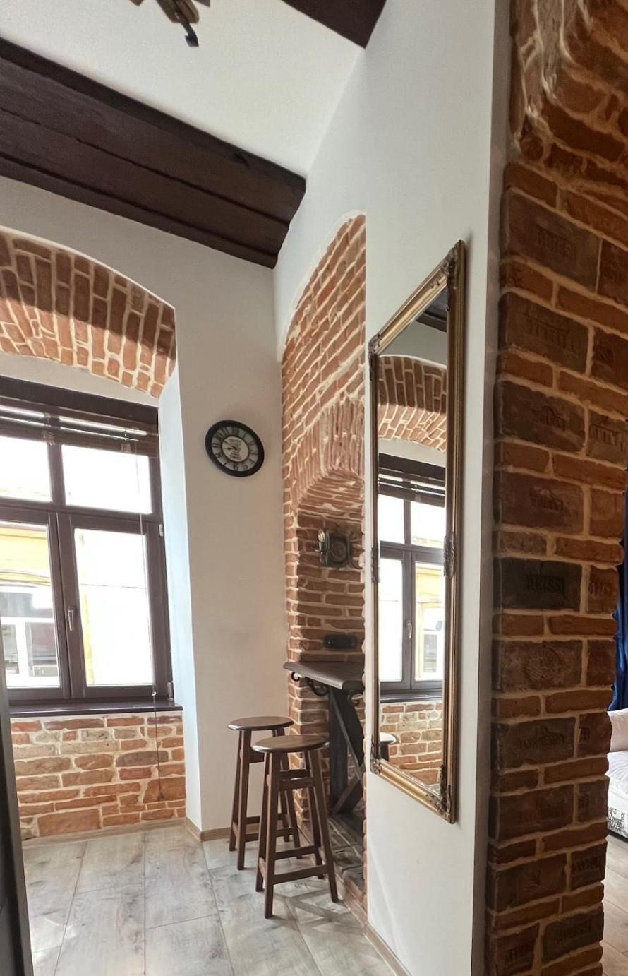 Cozy Loft В Самому Центрі Львова Apartment Ngoại thất bức ảnh