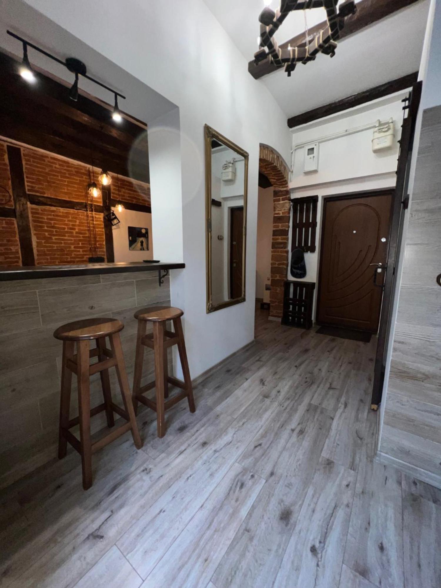 Cozy Loft В Самому Центрі Львова Apartment Ngoại thất bức ảnh