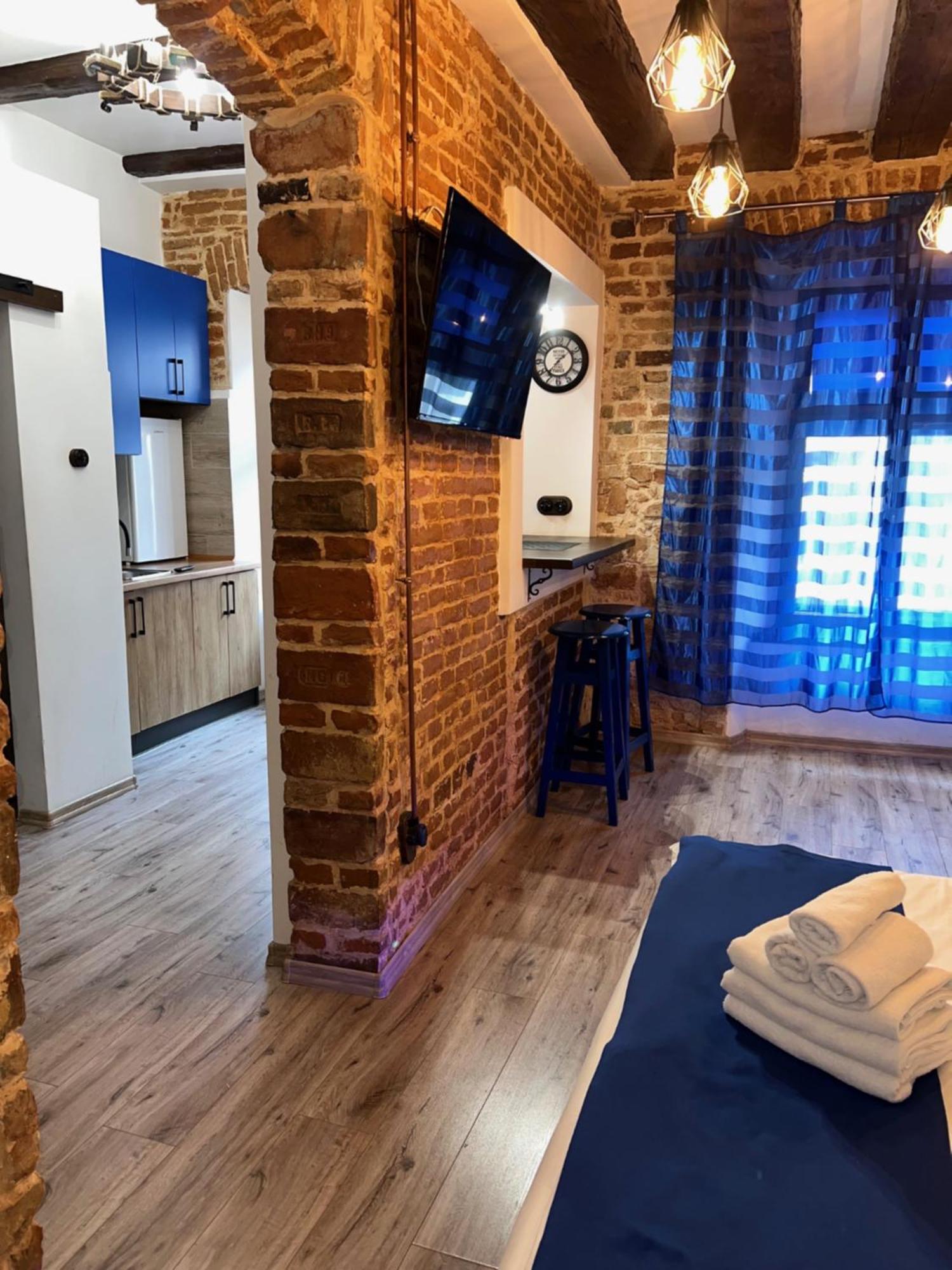 Cozy Loft В Самому Центрі Львова Apartment Ngoại thất bức ảnh